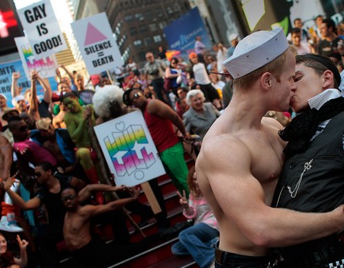 Ministero della salute: l'omosessualità non è una malattia Cultura Gay 