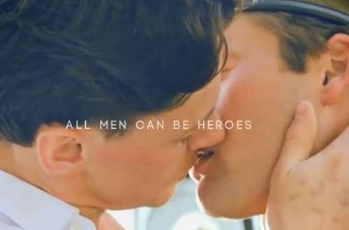 Matrimonio gay militare: la proposta nel video Homecoming Video 
