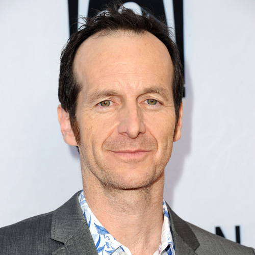 True Blood, Denis O'Hare torna nella serie nei panni del vampiro gay Russell Edgington Primo Piano Televisione Gay 