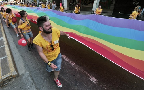 Omofobia, Italia: associazione europea chiede l'intervento di Monti Cultura Gay Primo Piano 