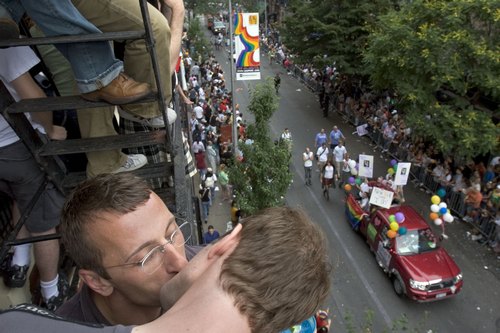 Serbia: il 62% dice che i gay non devono avere diritti Cultura Gay 