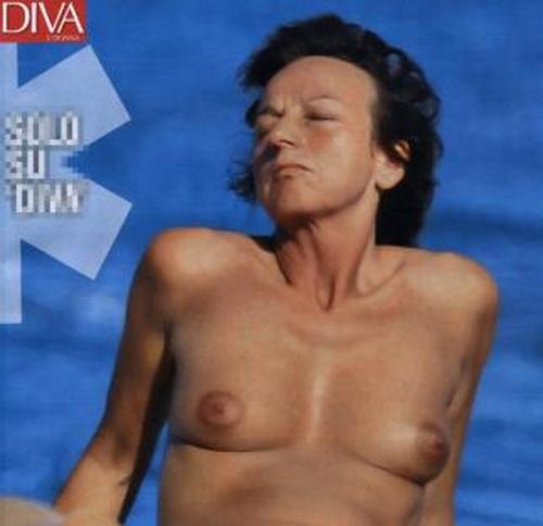 Gianna Nannini: topless al mare con un'amica (foto) Gossip Gay 