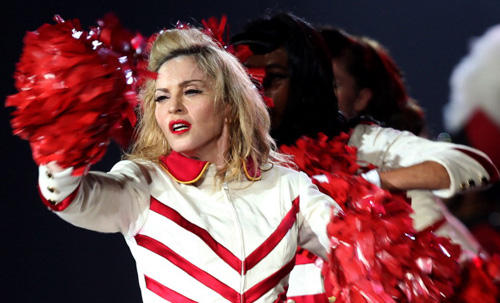 Madonna, comunità lgbt degli Emirati Arabi Uniti dà il benvenuto a MDNA World Tour Manifestazioni Gay Primo Piano 