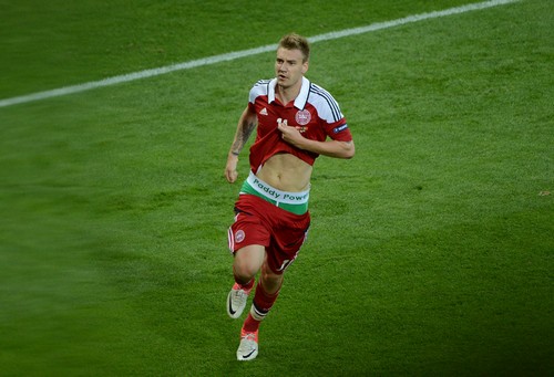 Euro 2012: Nicklas Bendtner slip verdi in vista (foto) Gallery Icone Gay 