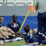 Mario Balotelli superdotato con bandierina (foto) Gallery Icone Gay 