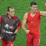 Euro 2012: Cristiano Ronaldo sexy in canotta rossa (foto) Gallery Icone Gay 