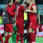 Euro 2012: Cristiano Ronaldo sexy in canotta rossa (foto) Gallery Icone Gay 