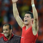 Euro 2012: Cristiano Ronaldo sexy in canotta rossa (foto) Gallery Icone Gay 