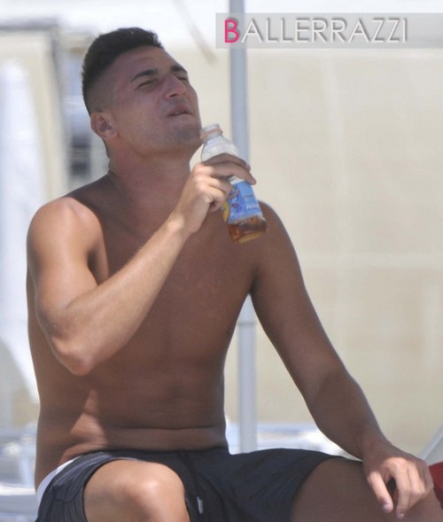 Federico Macheda sexy al mare (foto) Gallery Icone Gay 