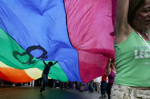 Gay Pride a Palermo? Giovani Pdl: "Non gradito per gli eccessi e l'esibizionismo sessuale" Cultura Gay 