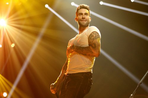 Adam Levine: "Se fossi il Presidente Usa approverei subito i matrimoni gay" GLBT News 