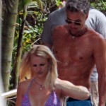Britney Spears in vacanza alle Hawaii con il fidanzato  Icone Gay 