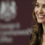 Angelina Jolie delusa dalle dichiarazioni antigay della suocera GLBT News 