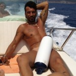 Costantino Vitagliano nudo in barca (Foto) Gossip Gay 