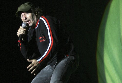 Vasco Rossi: "In Italia non sono regolamentate le coppie di fatto" Cultura Gay 