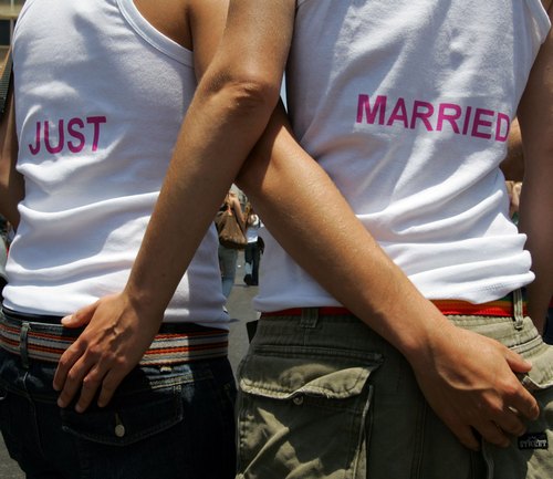 Gay Pride Viareggo: matrimoni omosessuali simbolici Cultura Gay 