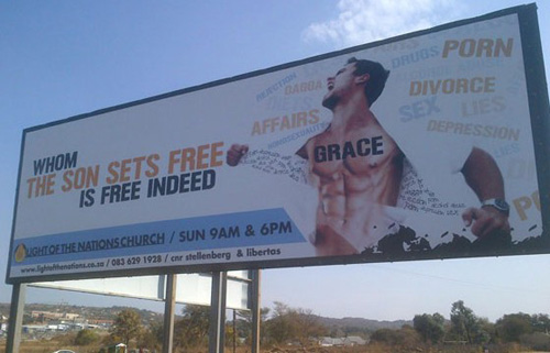 Sud Africa, cartellone omofobo associa omosessualità alle dipendenze Omofobia 
