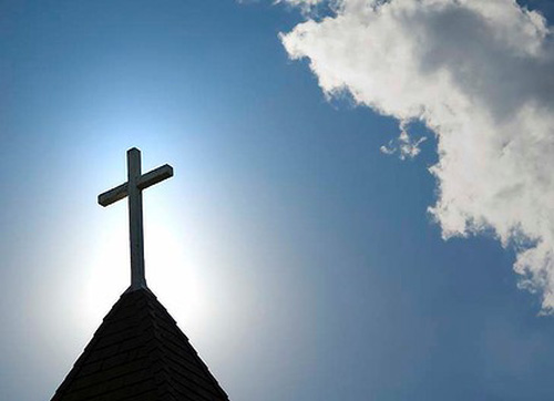 Sussex, chiesa inglese omofoba verso un vicario gay messo al bando Omofobia 