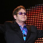 Elton John: “Più diritti per la comunità lgbt in Ucraina”  GLBT News Manifestazioni Gay Omofobia 