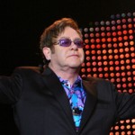 Coming Out di Elton John: “Non ha influenzato la mia carriera”  Coming Out Icone Gay Interviste 