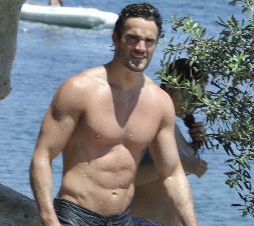 Thom Evans hot a Ischia (Foto) Gallery Gossip Gay 