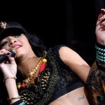 Rihanna a Capri: i fans italiani cantano Umbrella (video) Icone Gay Video 