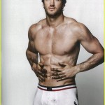 Thom Evans: "Stare nudi con altri uomini non significa essere gay" Gallery GLBT News 