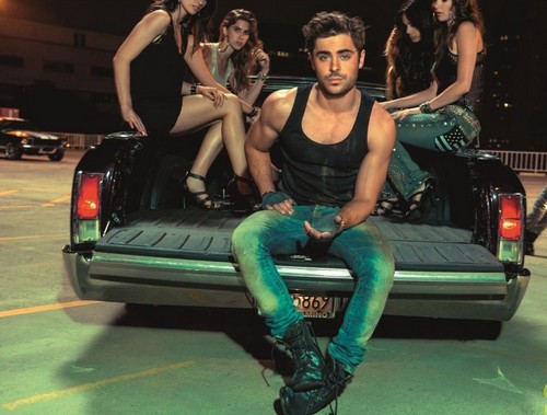 Zac Efron sexy per John John Denim (Foto) Gallery Icone Gay 