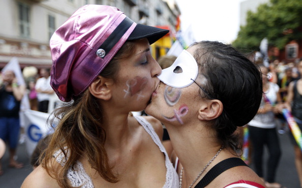 Perché è sbagliato condannare l'omosessualità Cultura Gay Primo Piano 