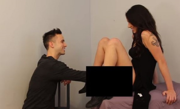 Gay toccano una vagina per la prima volta (VIDEO) Video 