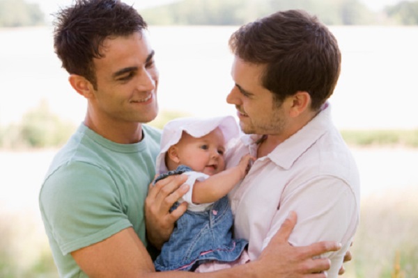 Tribunale riconosce diritto genitoriale coppia gay Amore e Sesso Gay 