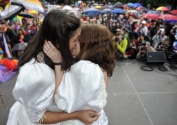 unioni civili gay omofobia non si ferma